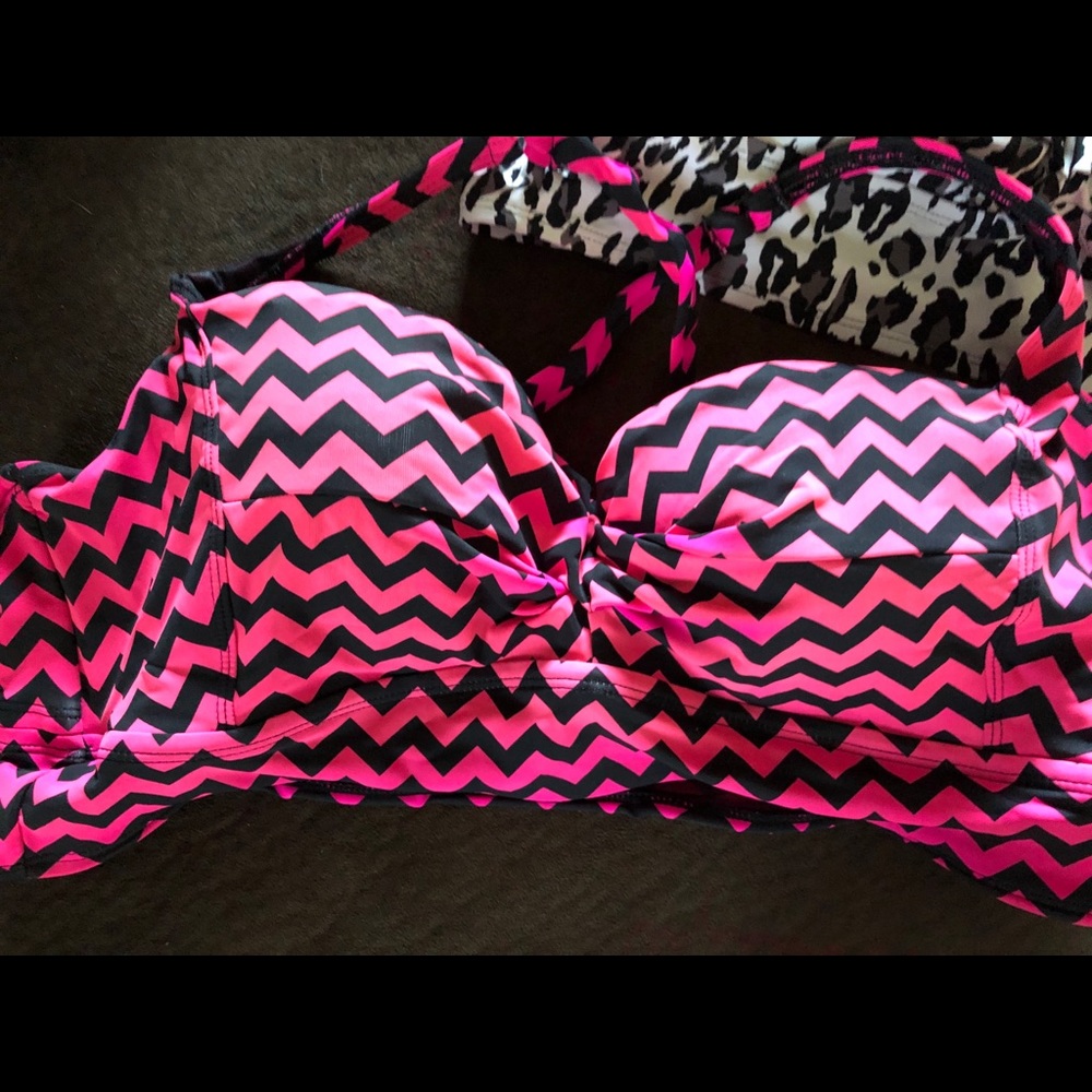 Two Torrid Size 18 Bathing Suit Quarter Length Top - Picture 2 of 4